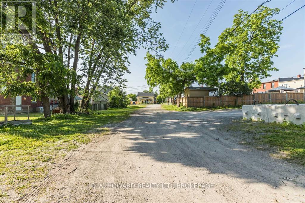 148 West Street W, Port Colborne (Sugarloaf), Ontario  L3K 4E1 - Photo 45 - X12113401