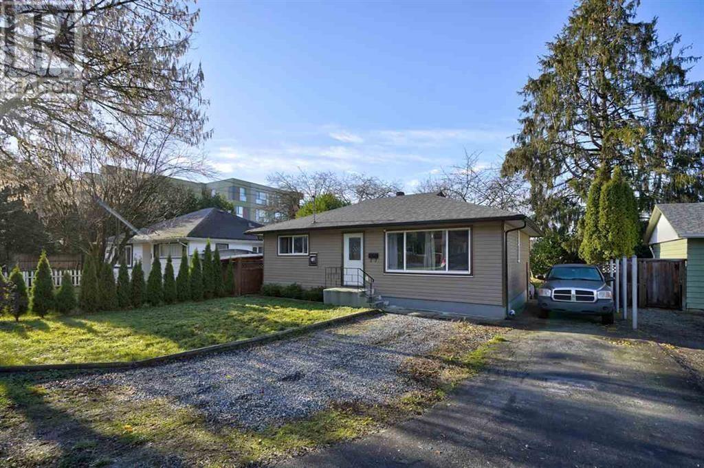12115 228 Street, Maple Ridge, British Columbia  V2X 6M2 - Photo 2 - C8068917