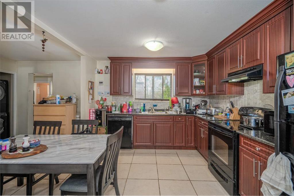 12115 228 Street, Maple Ridge, British Columbia  V2X 6M2 - Photo 4 - C8068917
