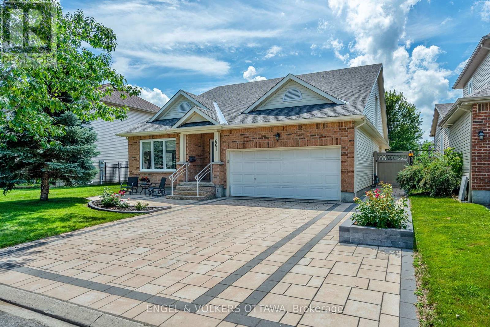 Property at 661 NETLEY CIRCLE image 1