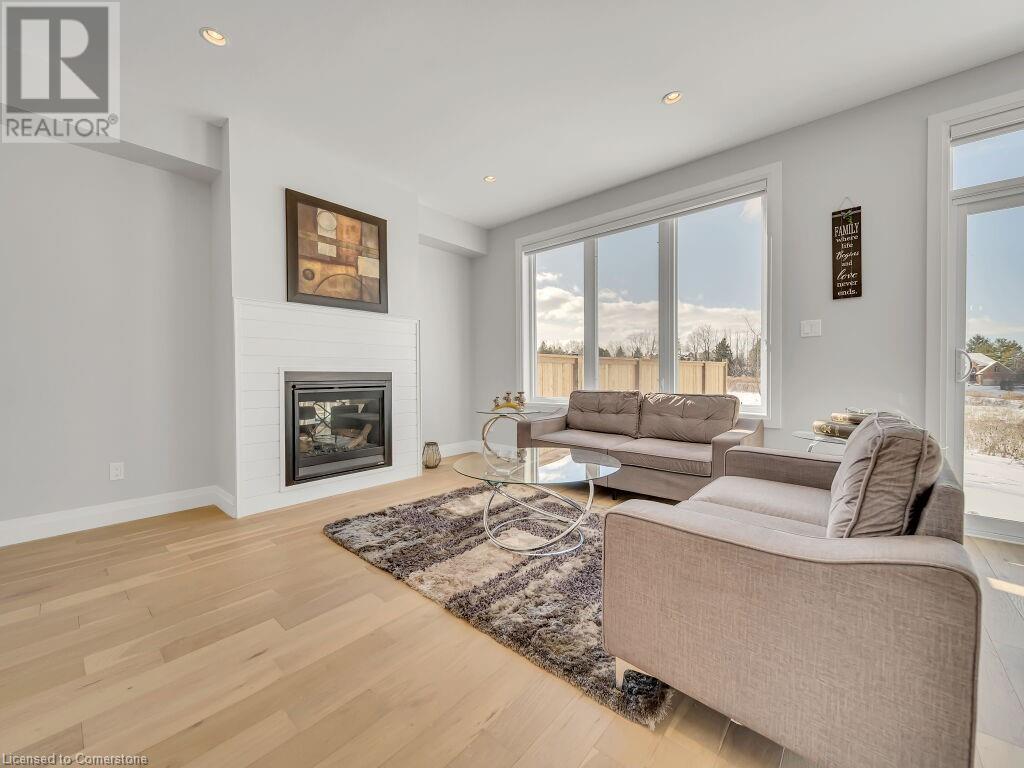 Photo 8 of 24 for 1071 Upperpoint Avenue