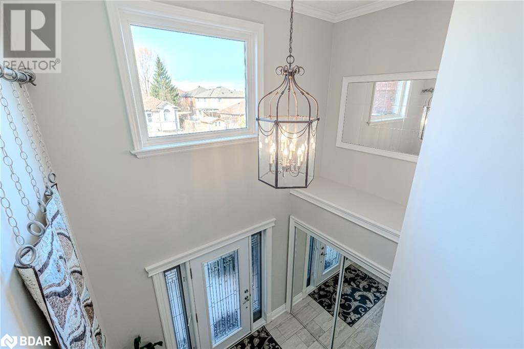 Property at 8 SANDALWOOD Court image 3