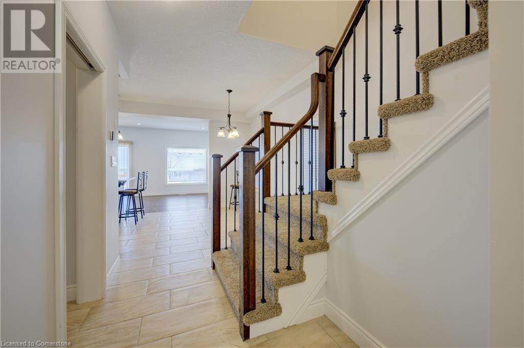 618 Montpellier Drive Unit# A, Waterloo, Ontario  N2T 0B2 - Photo 3 - 40710391