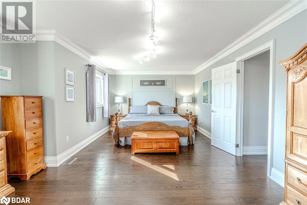 8 Sandalwood Court, Barrie, Ontario  L4N 0G8 - Photo 18 - 40707632