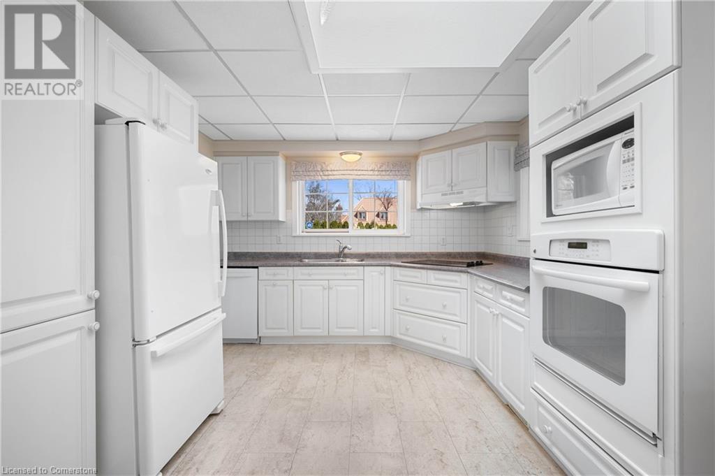 10 Plainsman Road, Mississauga, Ontario  L5N 1C5 - Photo 7 - 40722949