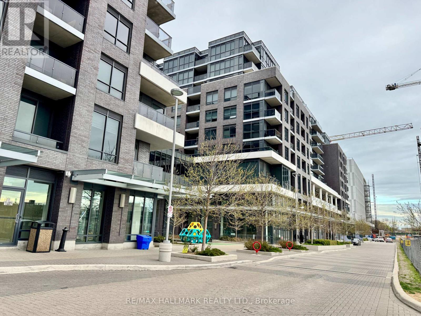 545 - 26 Gibbs Road, Toronto, Ontario  M9B 6L6 - Photo 1 - W12127635