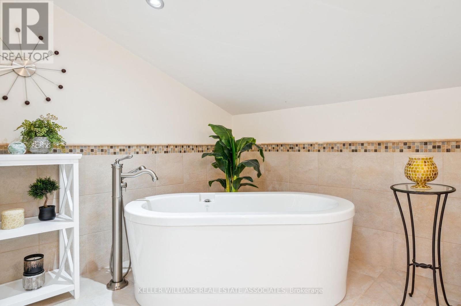 1702 Carrington Road, Mississauga, Ontario  L5M 2K2 - Photo 22 - W12127647