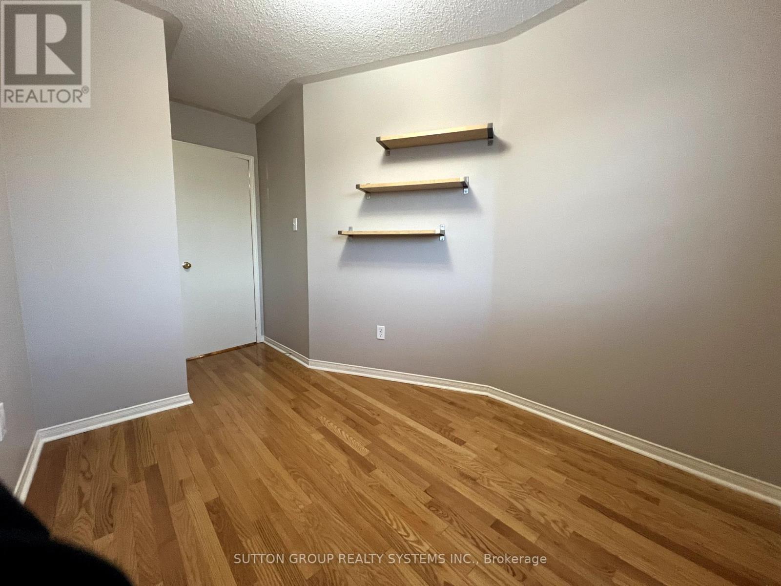 1920 St Clair Avenue W, Toronto, Ontario  M6N 1K1 - Photo 20 - W12127682