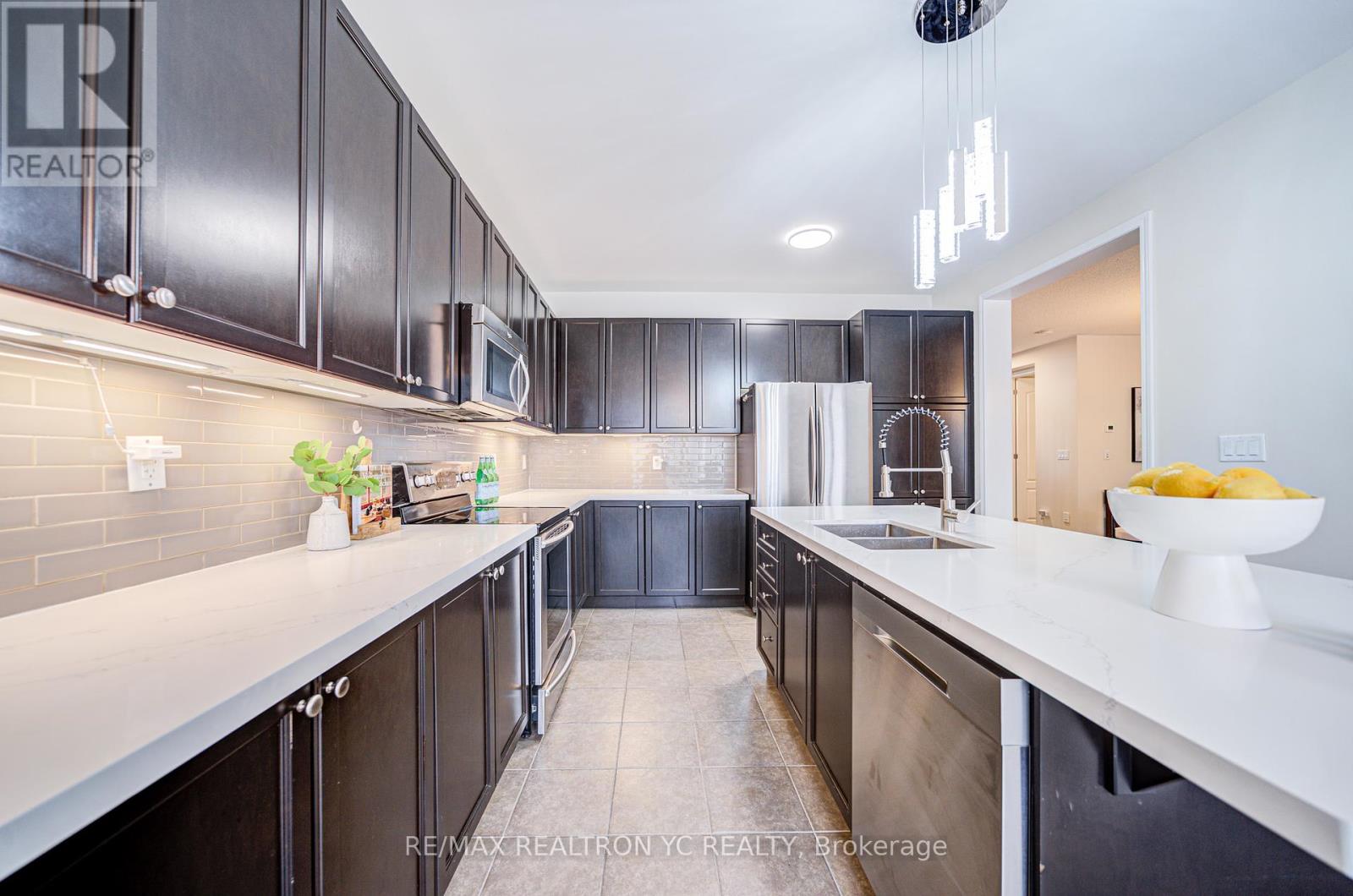 1014 Biason Circle, Milton, Ontario  L9T 8S9 - Photo 18 - W12127717