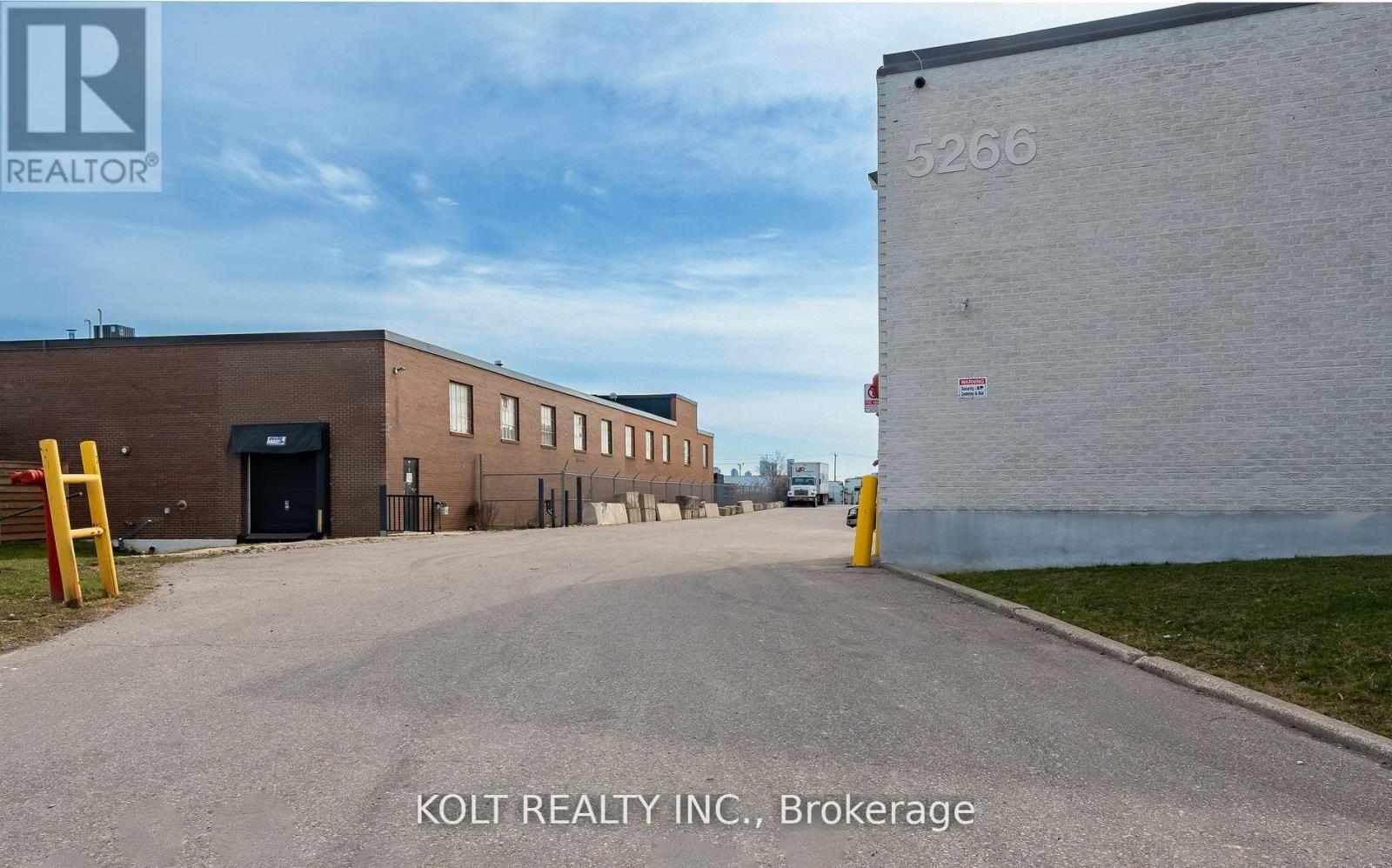 14 - 5266 General Road, Mississauga, Ontario  L4W 1Z7 - Photo 3 - W12127784