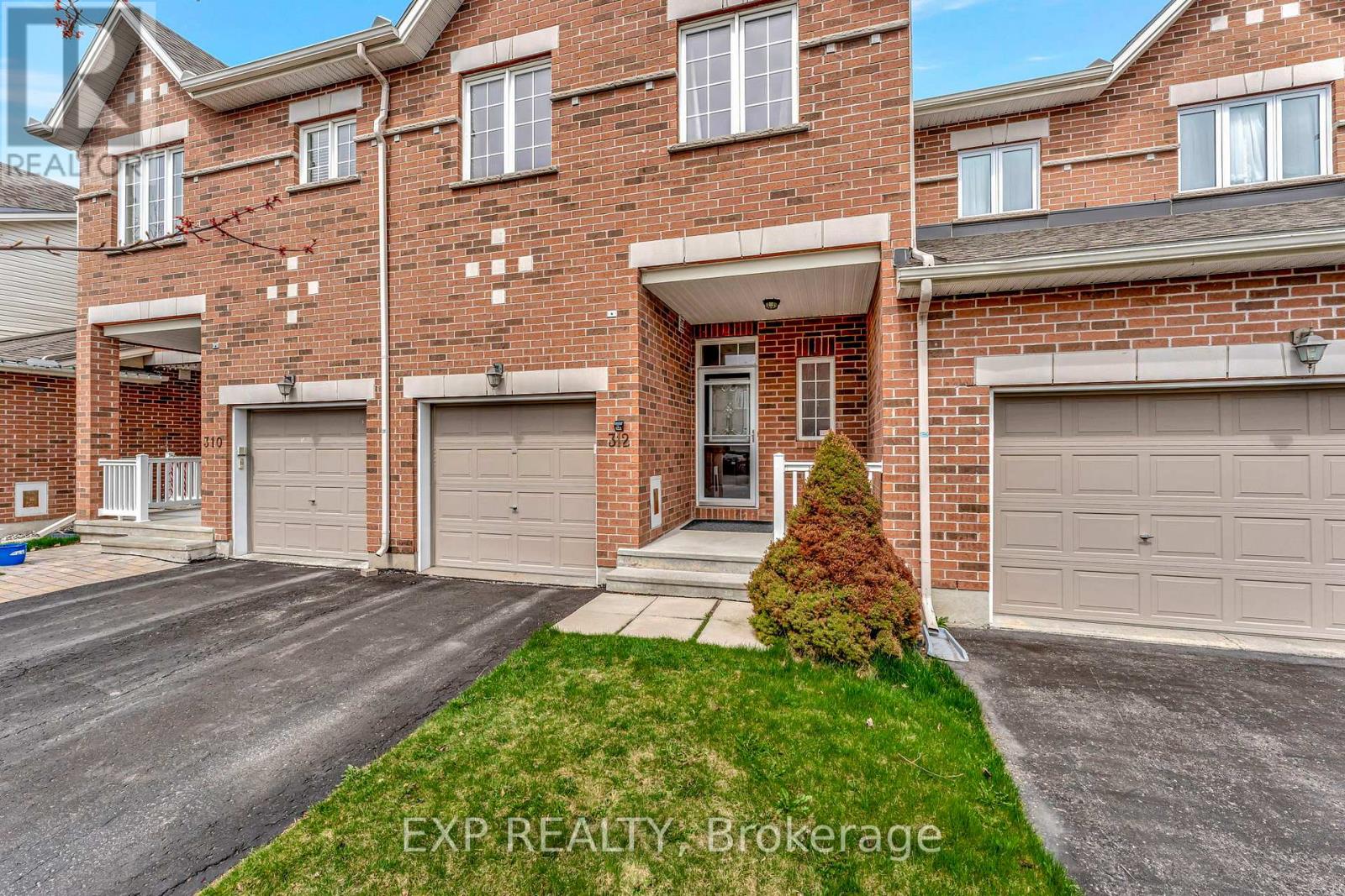 312 Waymark Crescent, Ottawa, Ontario  K2M 0A4 - Photo 3 - X12127887