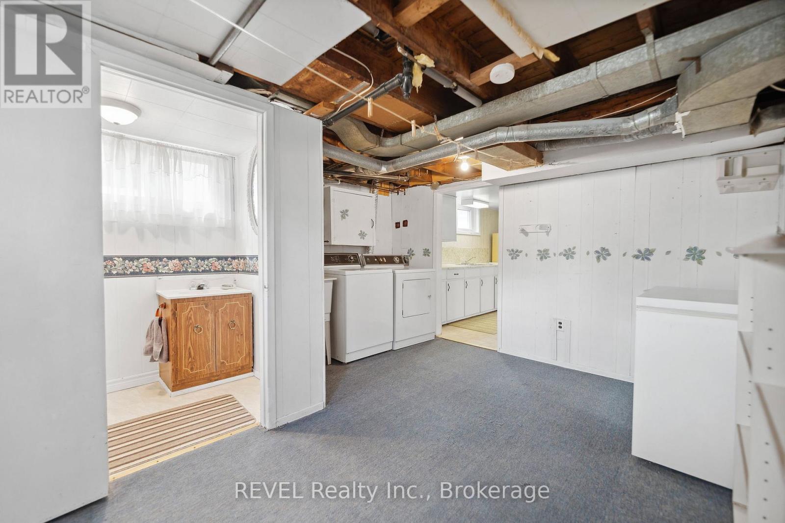 298 Mcalpine Avenue S, Welland, Ontario  L3B 1V2 - Photo 22 - X12127852