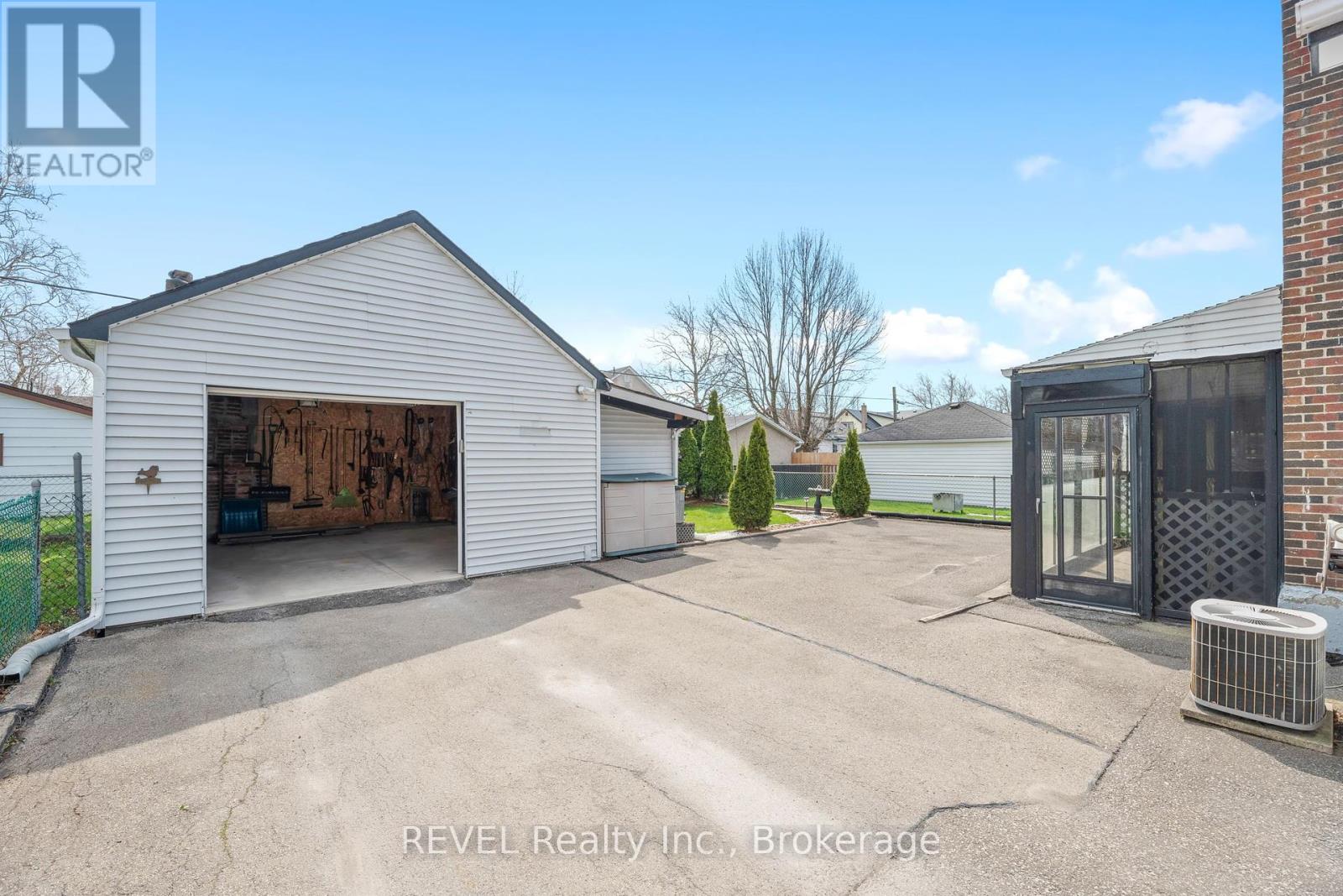 298 Mcalpine Avenue S, Welland, Ontario  L3B 1V2 - Photo 29 - X12127852