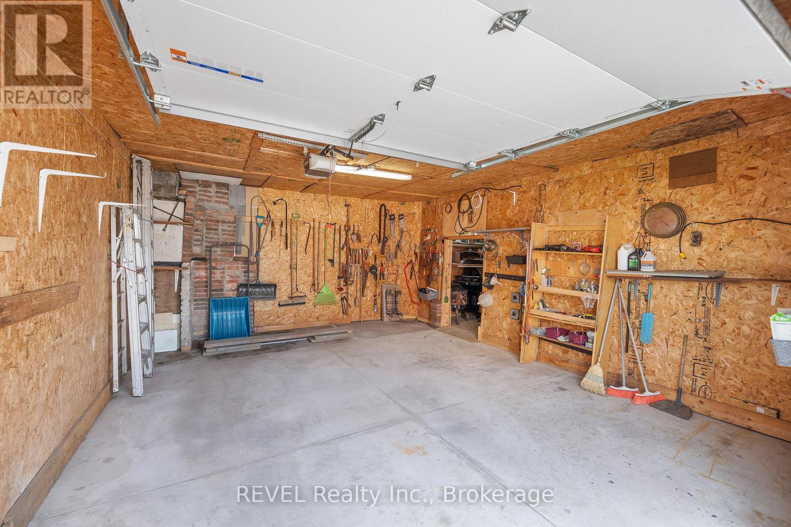 298 Mcalpine Avenue S, Welland, Ontario  L3B 1V2 - Photo 31 - X12127852