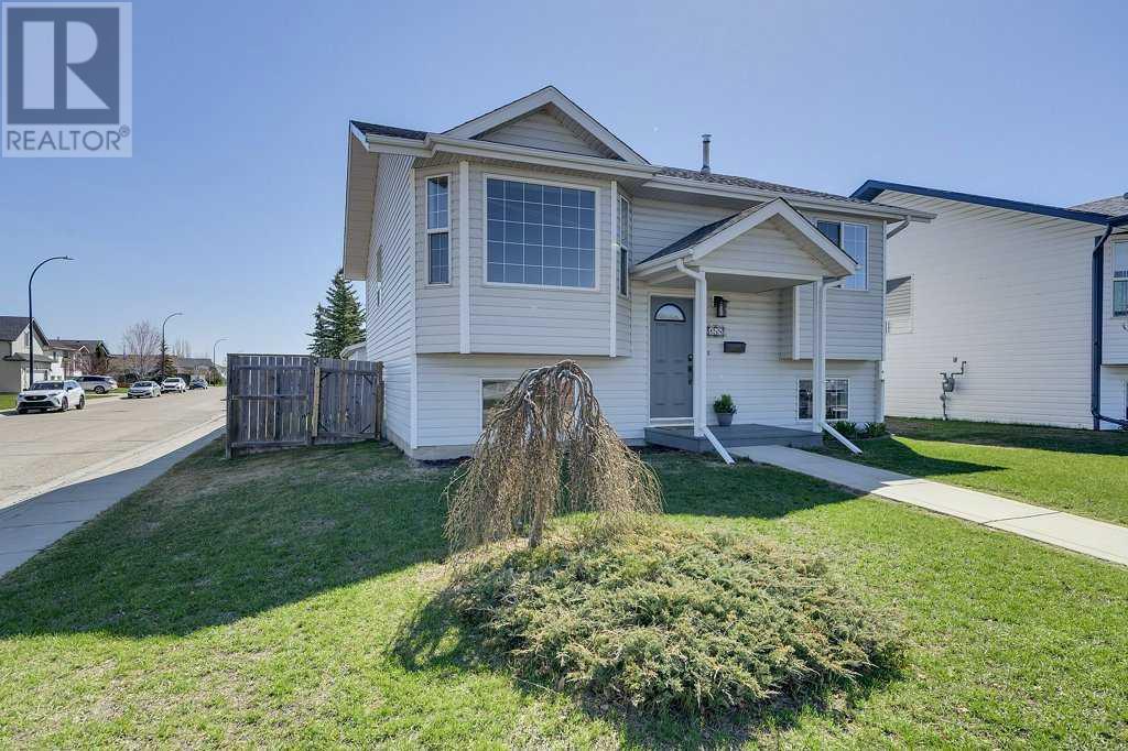 Property at 158 Kirkland Close image 1