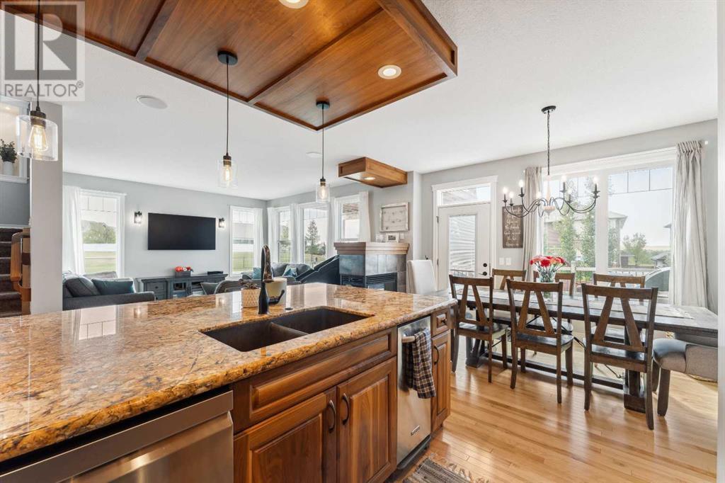 25 Storm Mountain Place, Okotoks, Alberta  T1S 0L6 - Photo 10 - A2205651