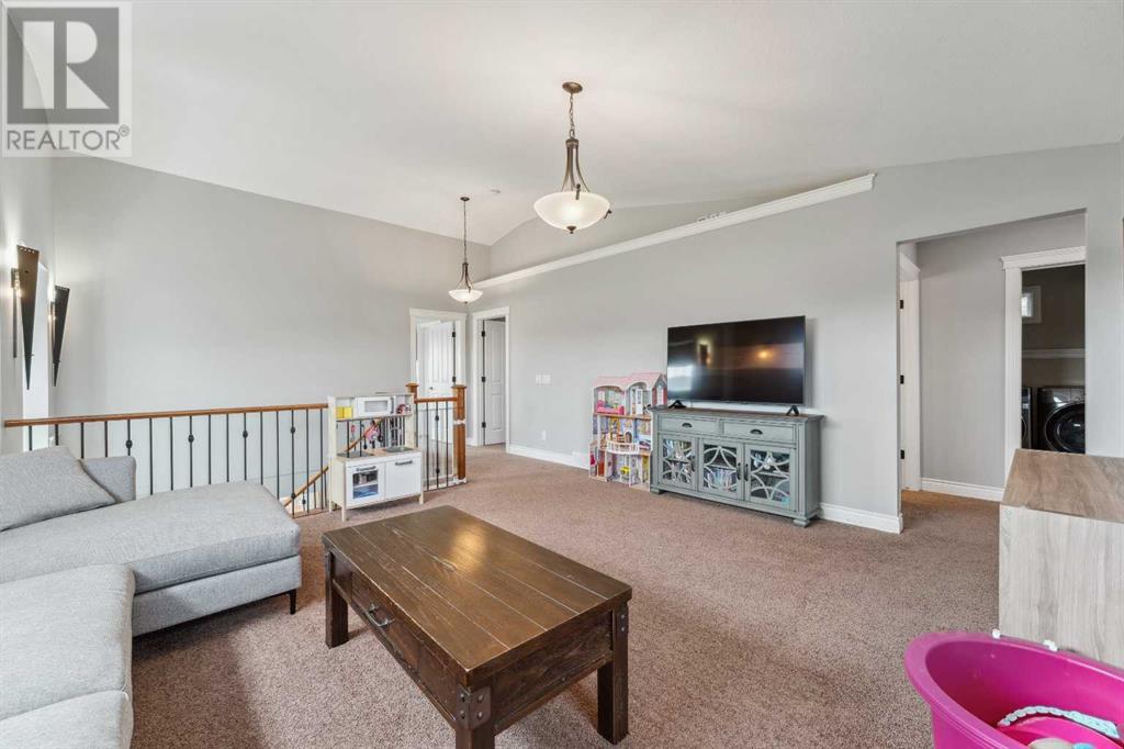 25 Storm Mountain Place, Okotoks, Alberta  T1S 0L6 - Photo 18 - A2205651