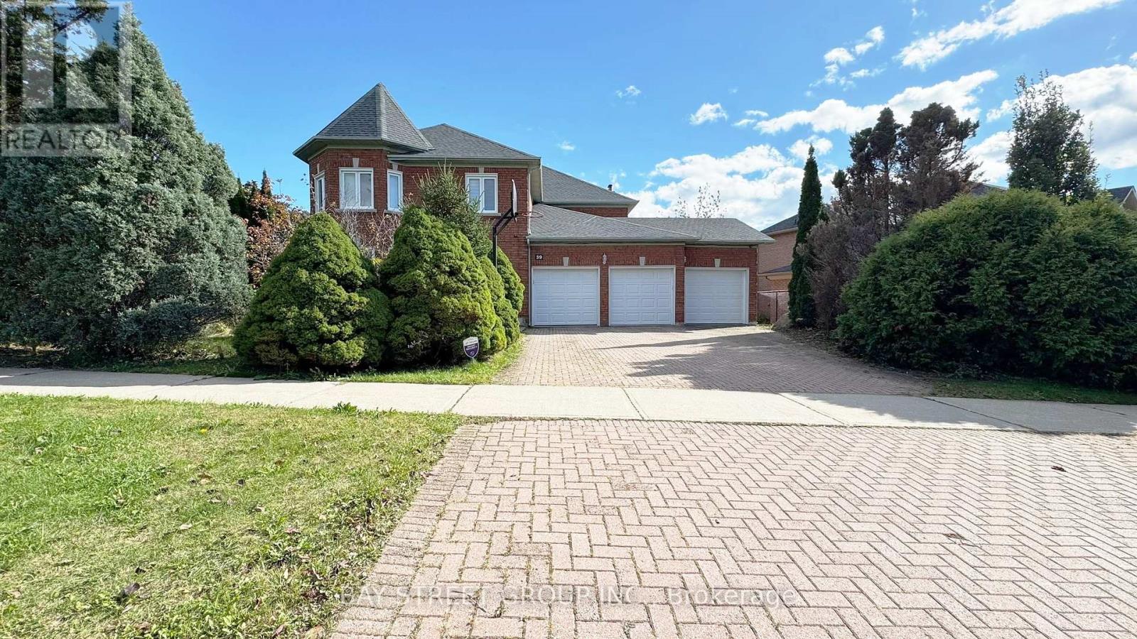 Property at 39 ALEXANDRA WOOD image 1