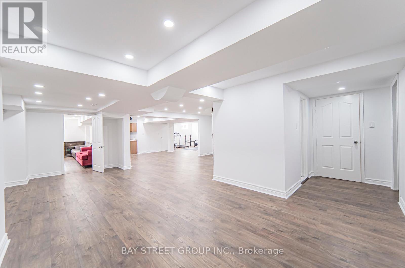 39 Alexandra Wood, Richmond Hill, Ontario  L4B 2L1 - Photo 30 - N12127626