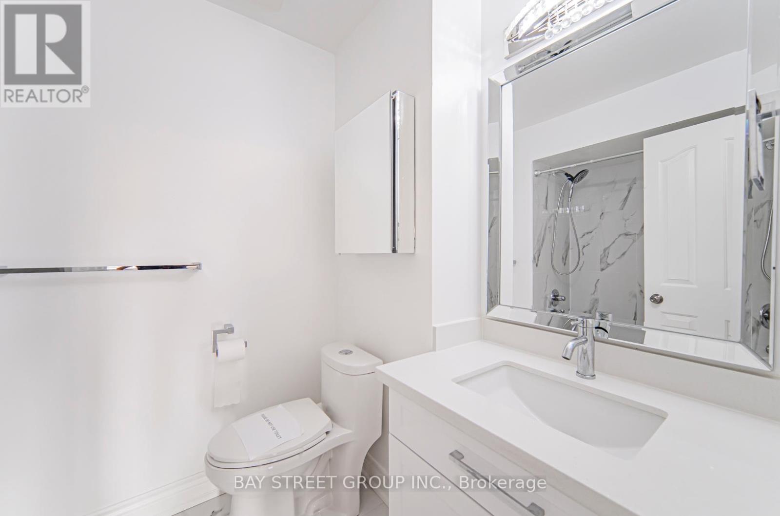 39 Alexandra Wood, Richmond Hill, Ontario  L4B 2L1 - Photo 25 - N12127626