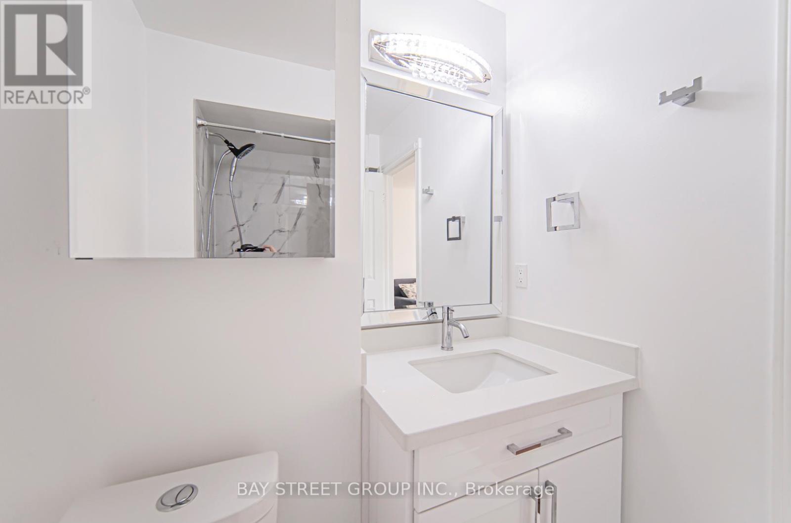 39 Alexandra Wood, Richmond Hill, Ontario  L4B 2L1 - Photo 26 - N12127626