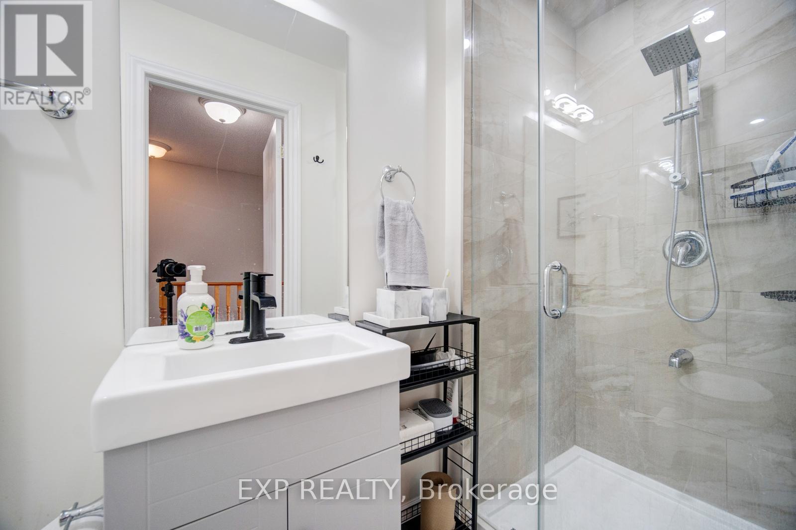 179 Henhoeffer Crescent, Kitchener, Ontario  N2E 4H1 - Photo 21 - X12127628