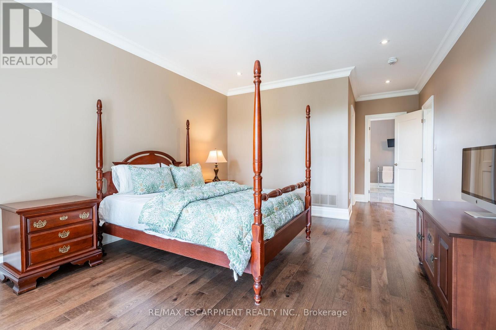 50 Lloyminn Avenue, Hamilton, Ontario  L9G 1H3 - Photo 21 - X12127638