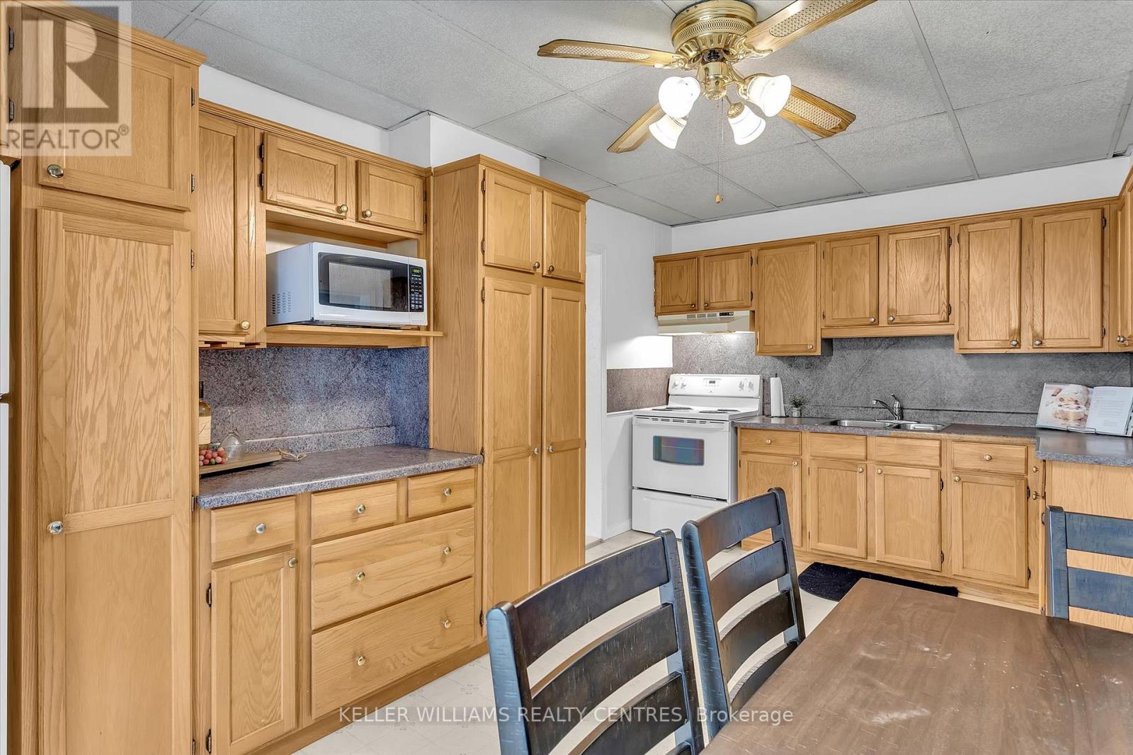 104 Princess Street, Peterborough, Ontario  K9J 2A9 - Photo 16 - X12127640
