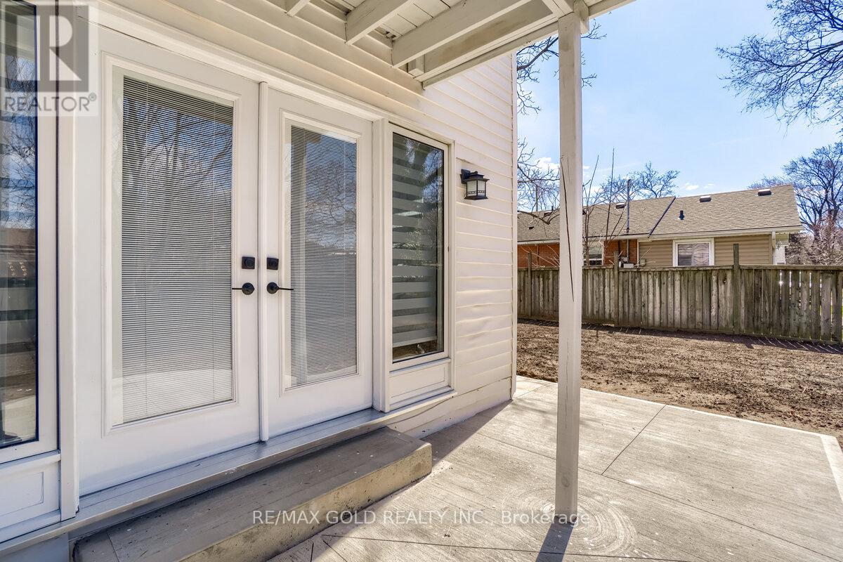 108 Jacobson Avenue, St. Catharines, Ontario  L2T 3A3 - Photo 37 - X12127672