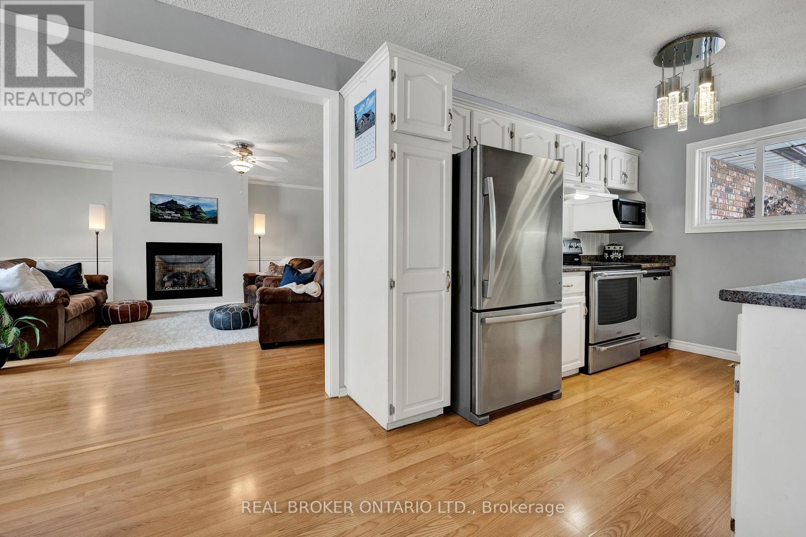 550 Raglan Street, Minto, Ontario  N0G 2P0 - Photo 10 - X12127741