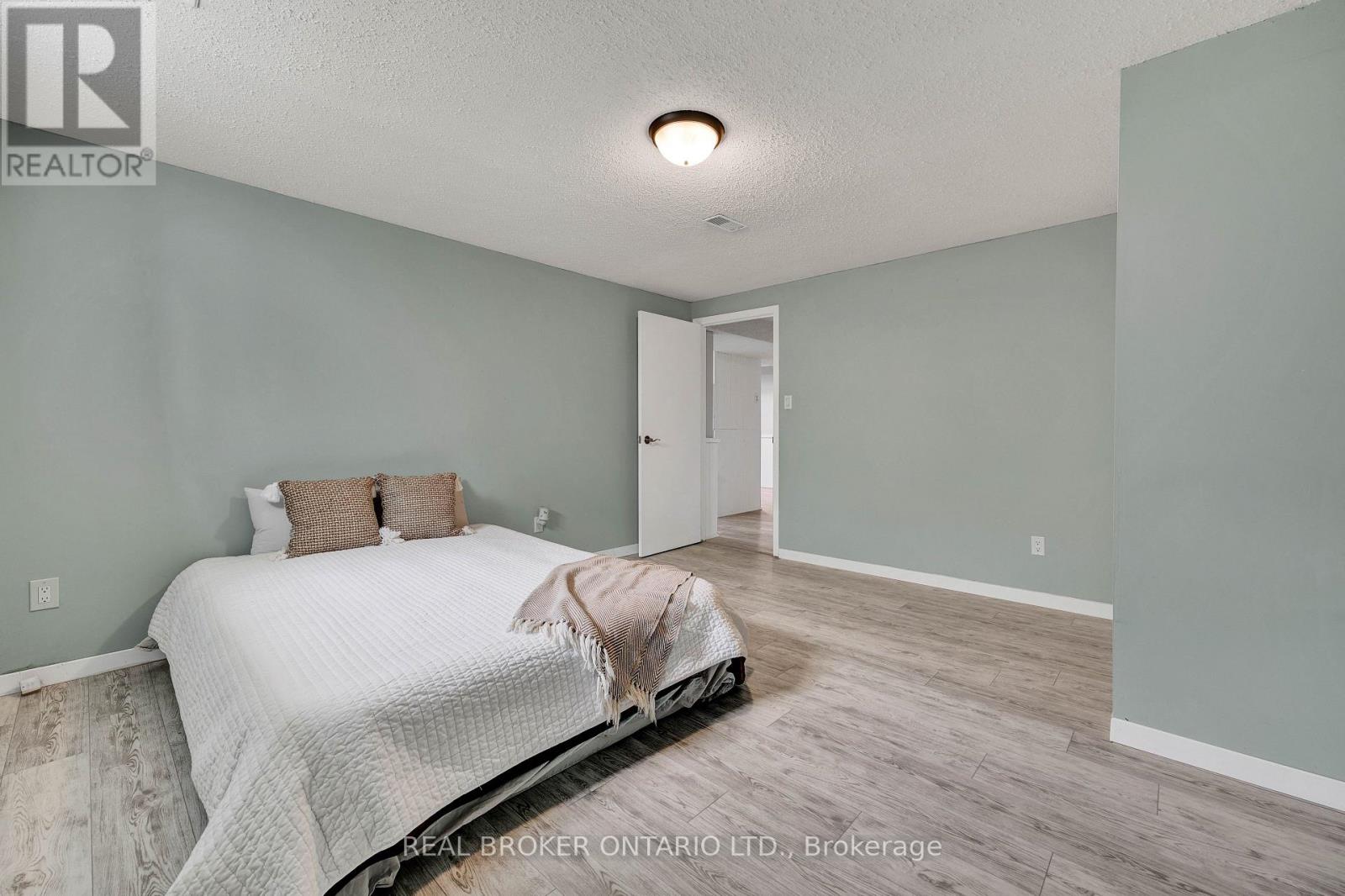 550 Raglan Street, Minto, Ontario  N0G 2P0 - Photo 24 - X12127741