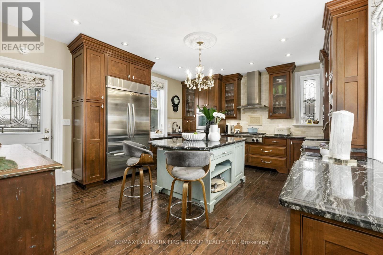 198 Bagot Street, Cobourg, Ontario  K9A 3G4 - Photo 16 - X12127775