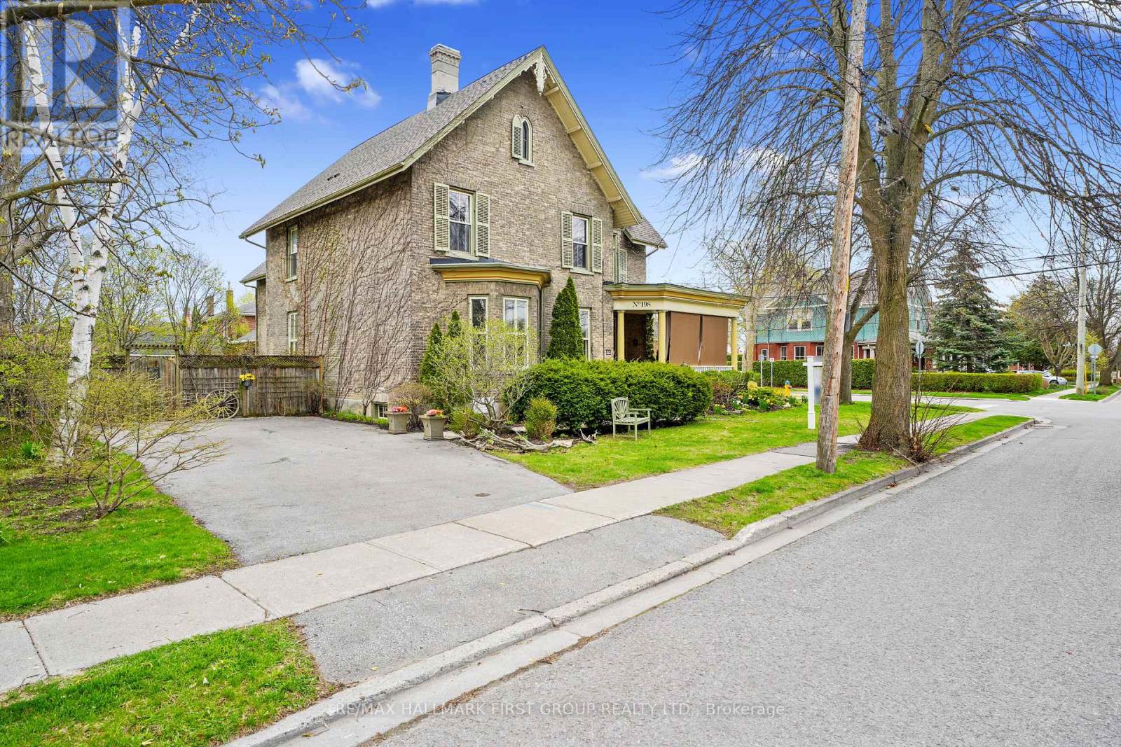Property at 198 BAGOT STREET image 3