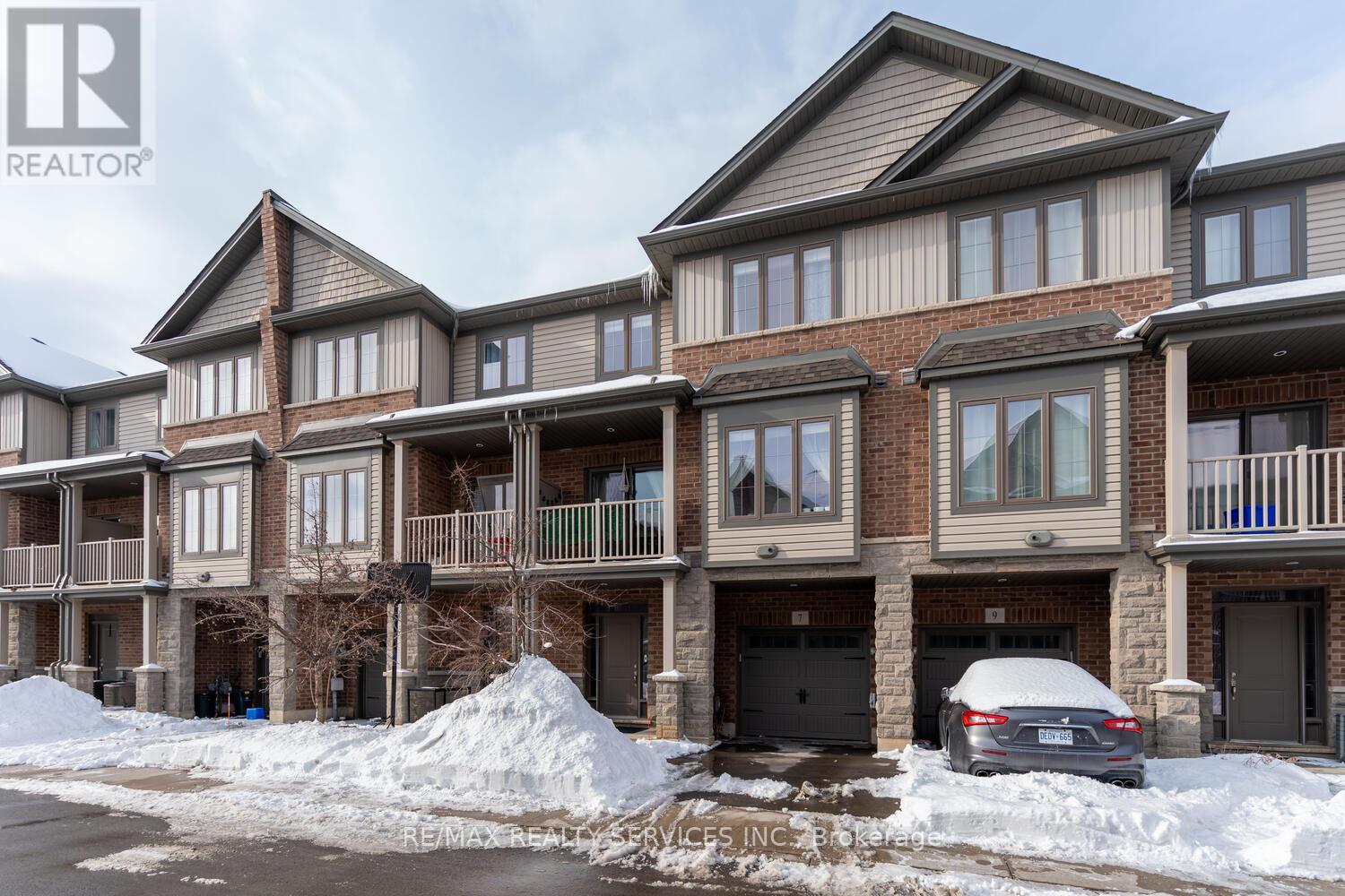 7 Ridgeside Lane, Hamilton, Ontario  L0R 2H1 - Photo 2 - X12127785