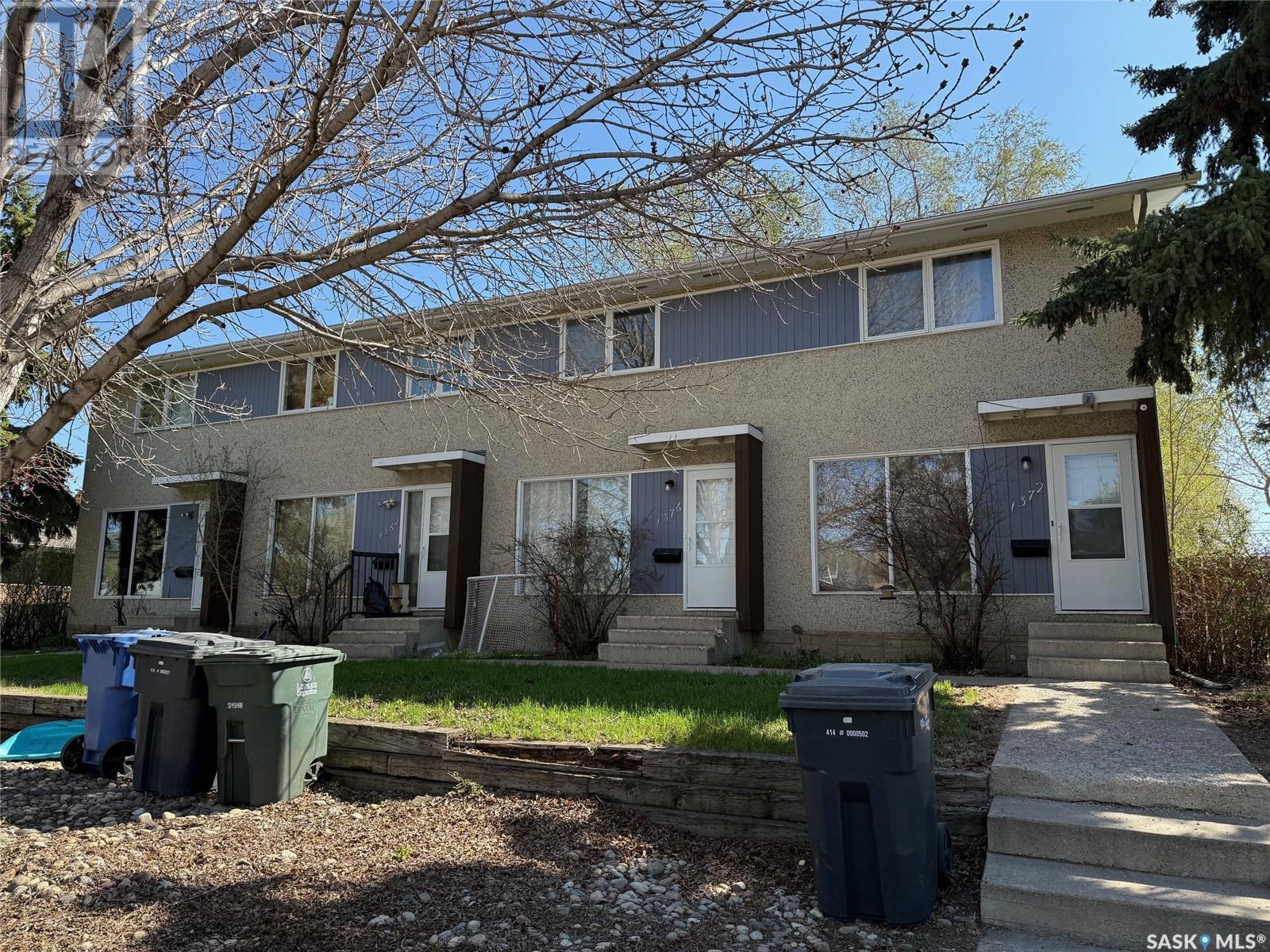 1372 - 1382 108th STREET, North Battleford, Saskatchewan