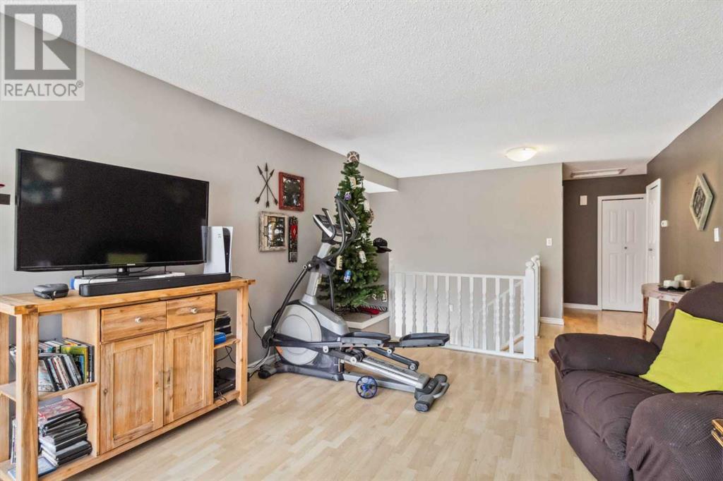 Property at 577 Timberline Drive image 4