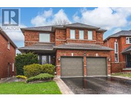 8 SANDALWOOD COURT, Barrie, Ontario