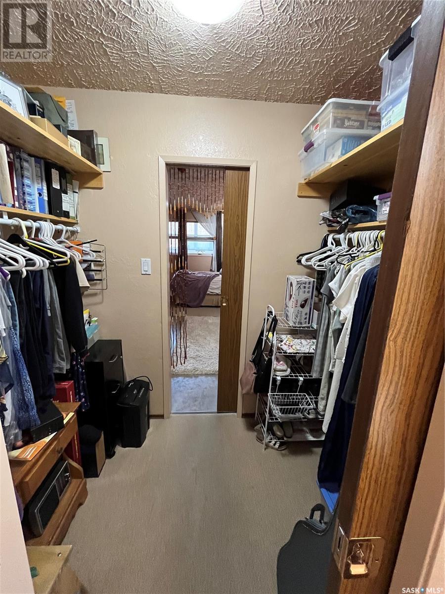 13 228 3rd Street, Weyburn, Saskatchewan  S4H 0W6 - Photo 25 - SK004831