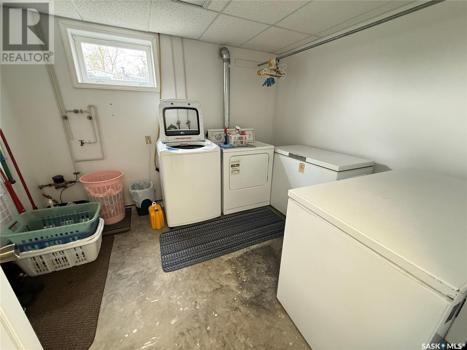 610 Carbon Avenue, Bienfait, Saskatchewan  S0C 0M0 - Photo 37 - SK004798