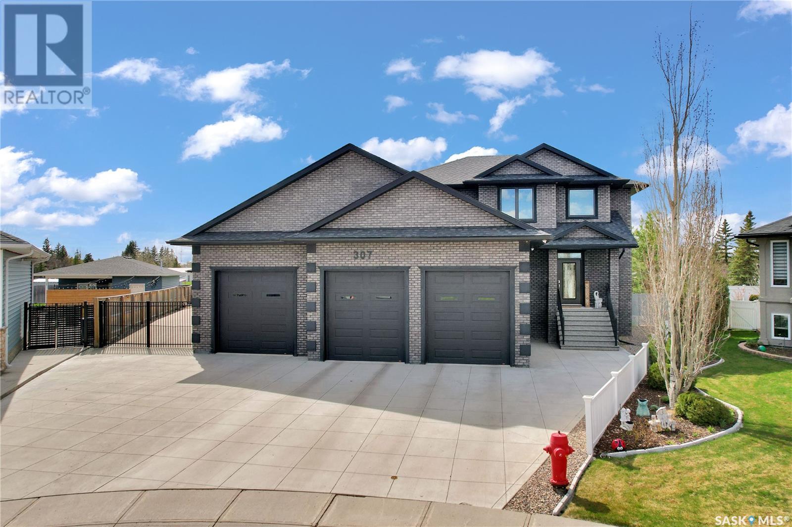 307 Deer Bay, Warman, Saskatchewan  S0K 4S1 - Photo 1 - SK004588