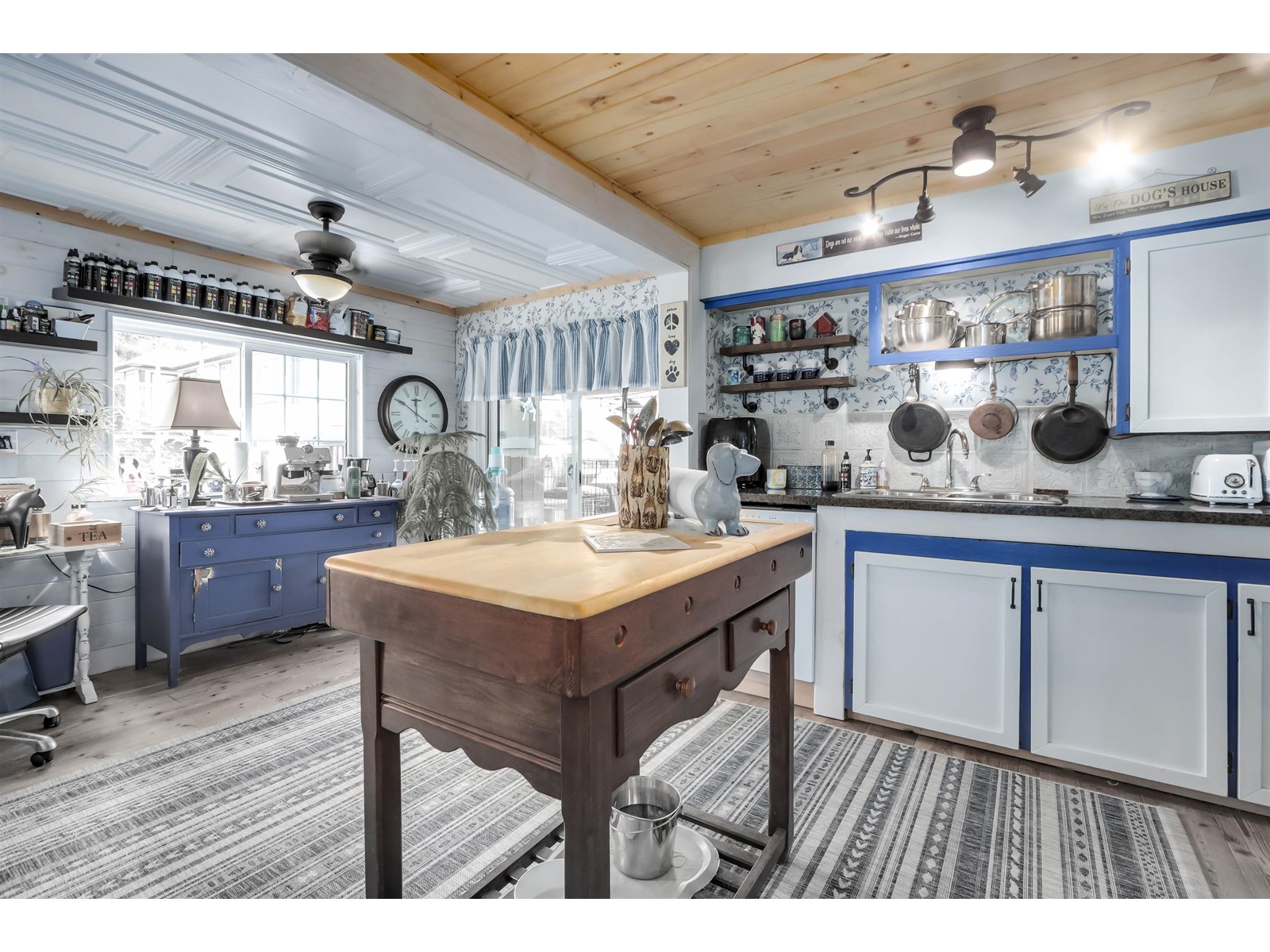 12774 114B AVENUE, surrey, British Columbia