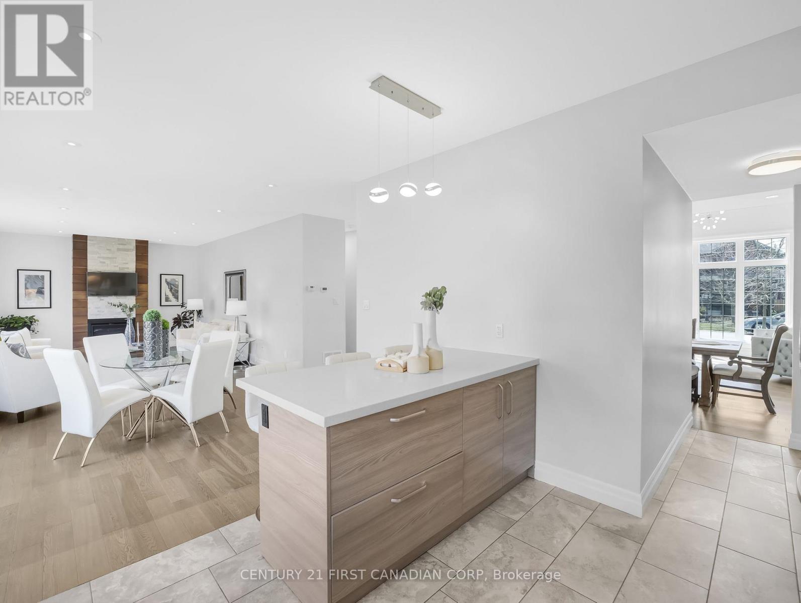 207 Union Avenue, Middlesex Centre, Ontario  N0L 1R0 - Photo 11 - X12127817