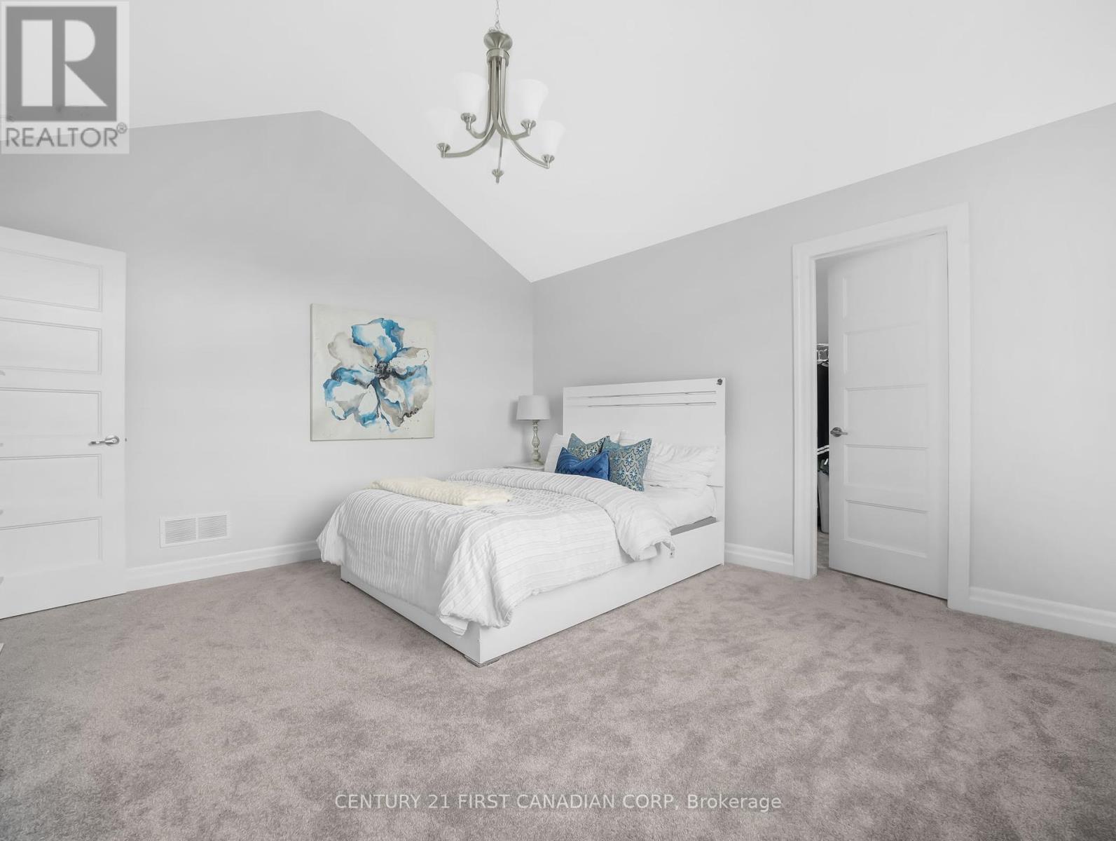 207 Union Avenue, Middlesex Centre, Ontario  N0L 1R0 - Photo 22 - X12127817