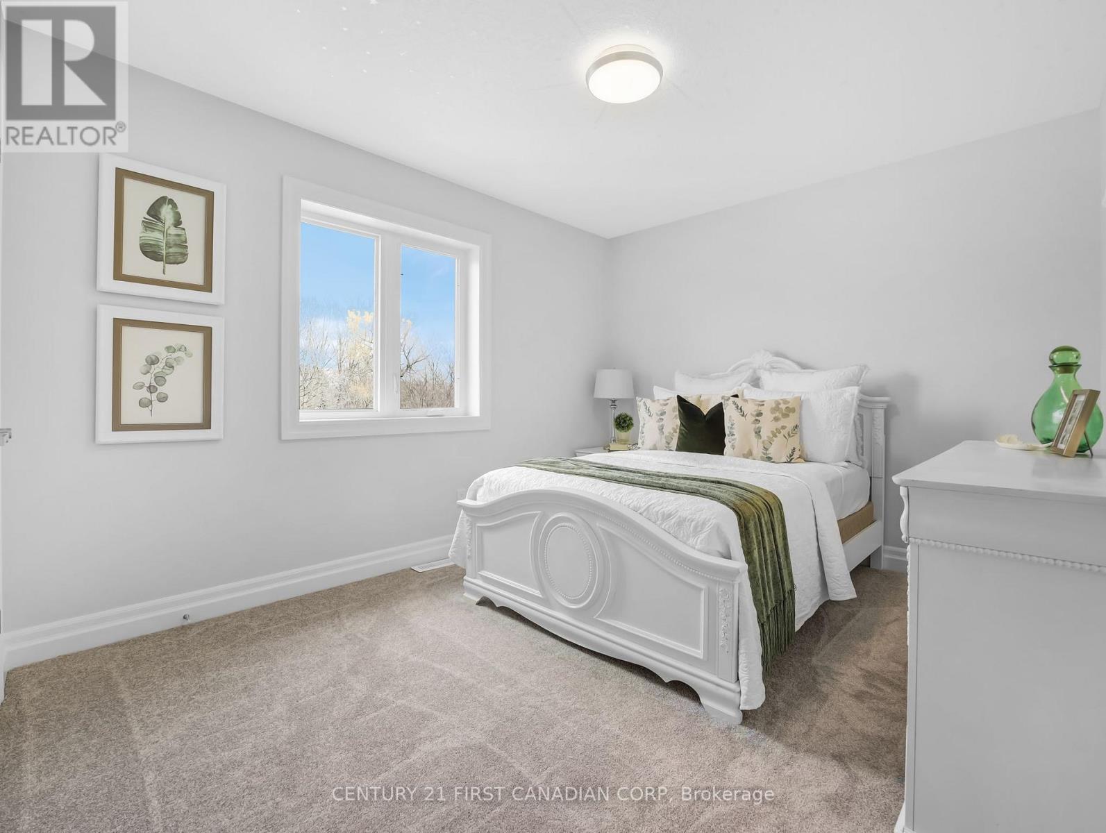 207 Union Avenue, Middlesex Centre, Ontario  N0L 1R0 - Photo 23 - X12127817