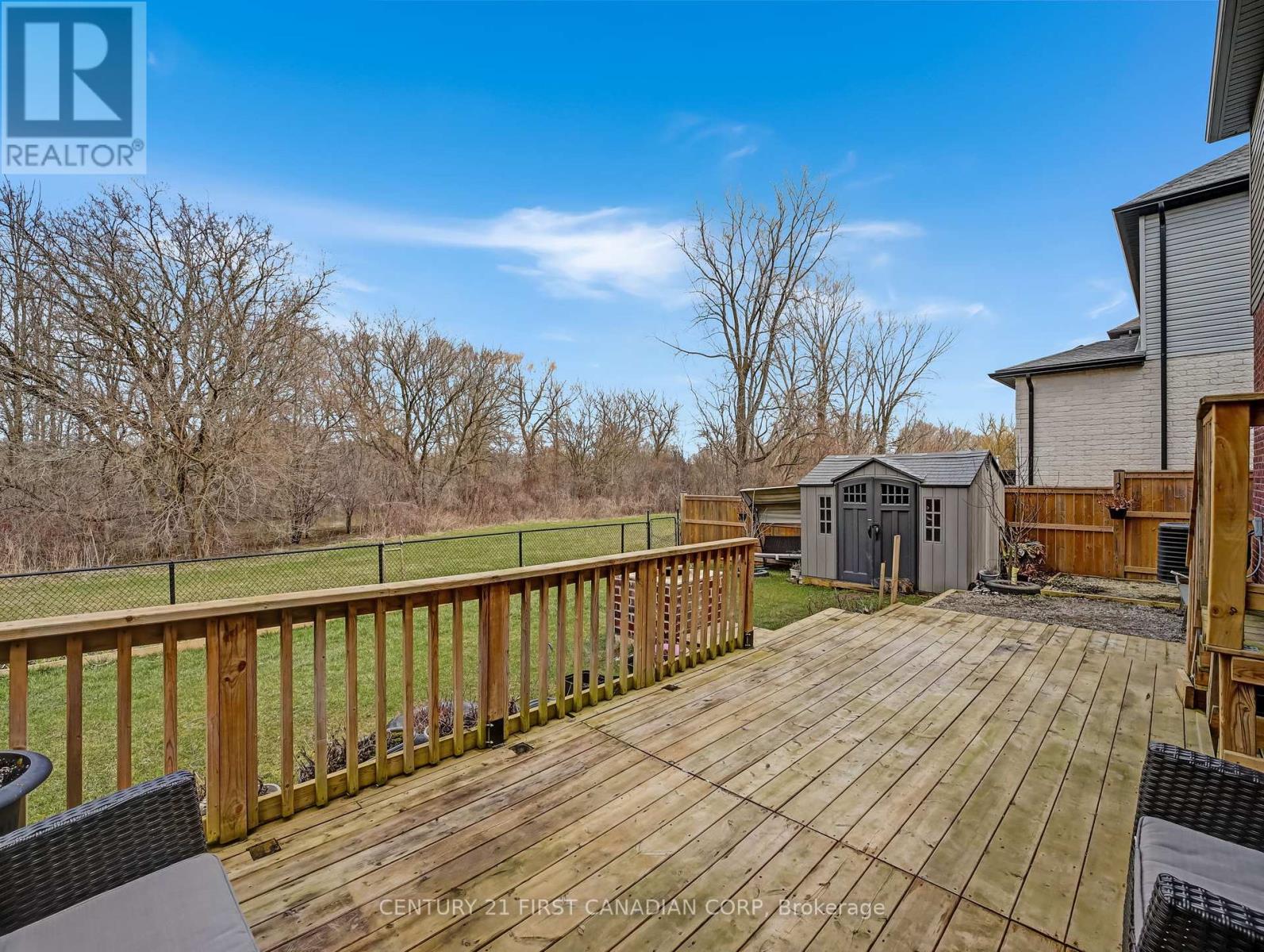 207 Union Avenue, Middlesex Centre, Ontario  N0L 1R0 - Photo 36 - X12127817