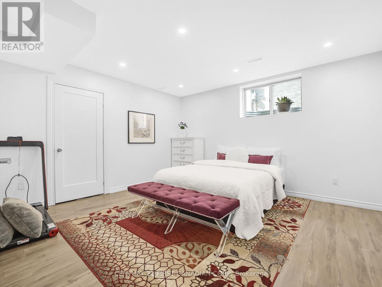 207 Union Avenue, Middlesex Centre, Ontario  N0L 1R0 - Photo 33 - X12127817