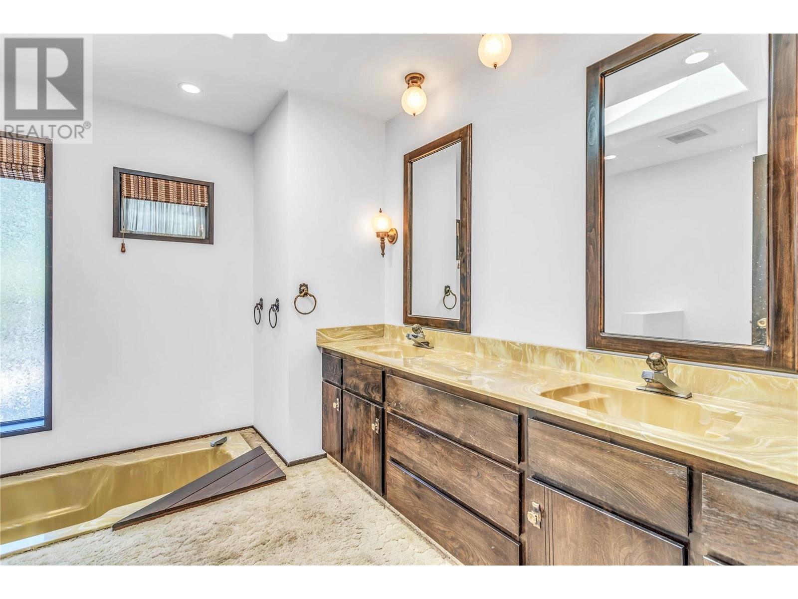 770 Raymer Road, Kelowna, British Columbia  V1W 1H8 - Photo 18 - 10346431