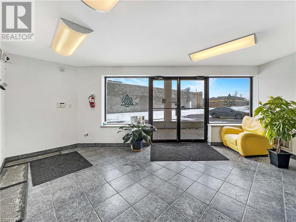34 DALKEITH Drive Unit# UPPER B, Brantford, Ontario