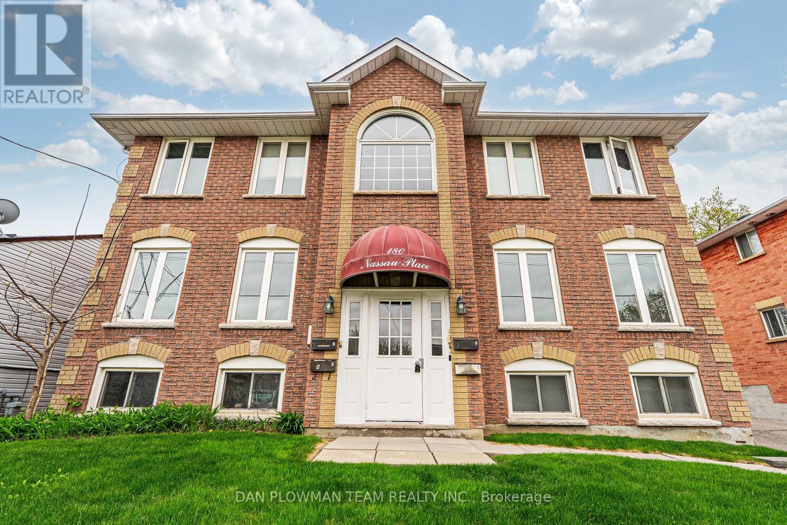 176/180 Nassau Street, Oshawa, Ontario  L1J 4A5 - Photo 3 - E12117921