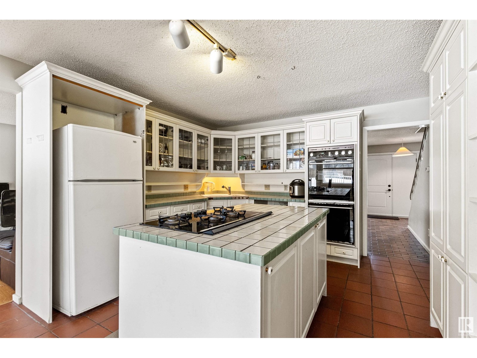 Property at 12311 GRAND VIEW DR NW image 4
